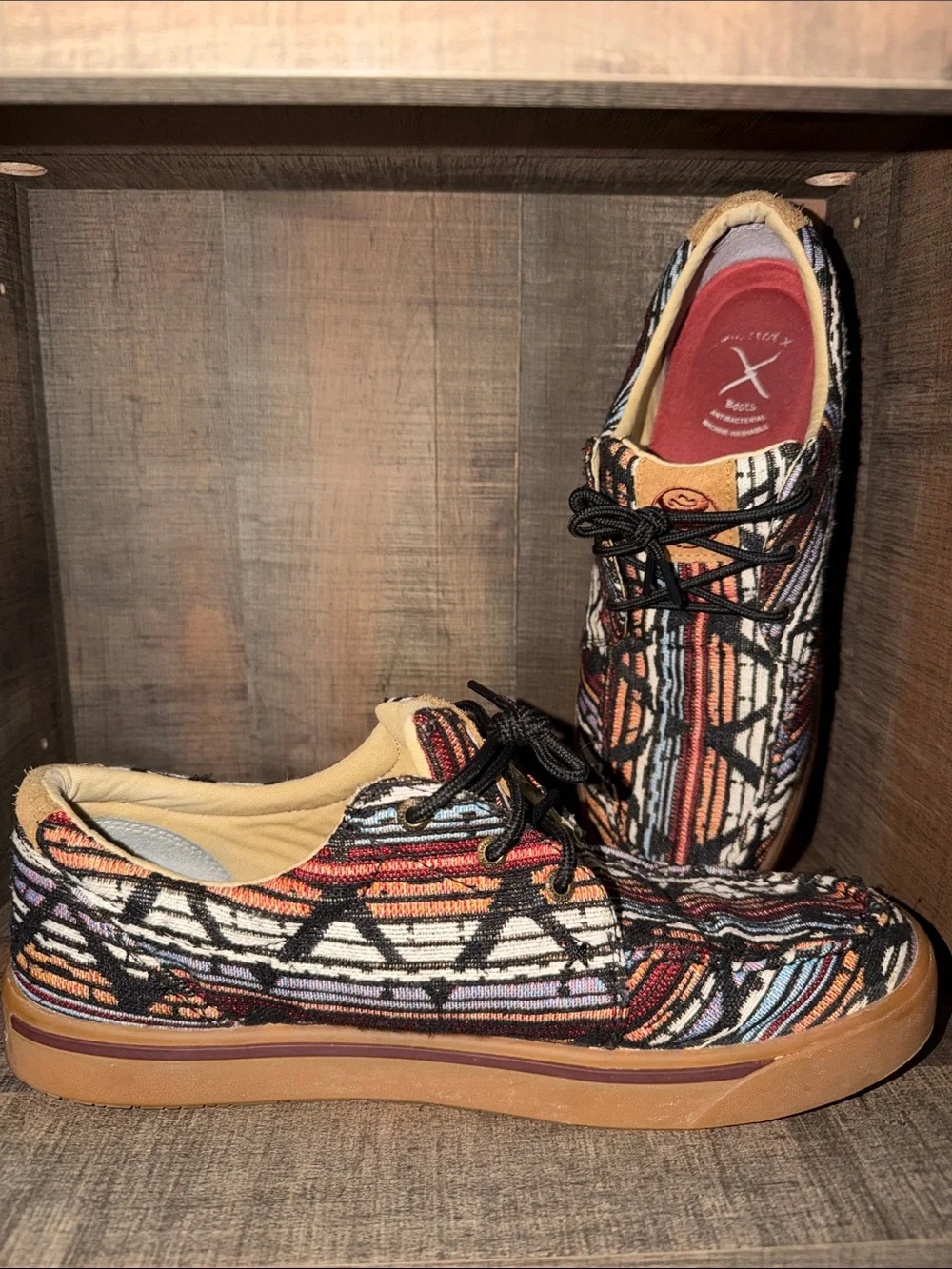 Twisted X Hooey style Aztec-Pattern Low-Top Sneakers size 12